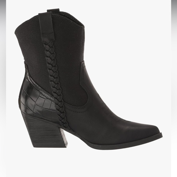 NWOT Black Western Bots - Picture 2 of 6